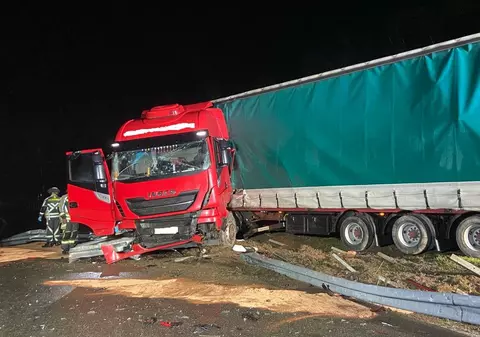 Polițiștii l-au dus direct în închisoare pe șoferul căruia i-au verificat actele, după ce l-au găsit cu camionul ieșit de pe șosea, în Germania