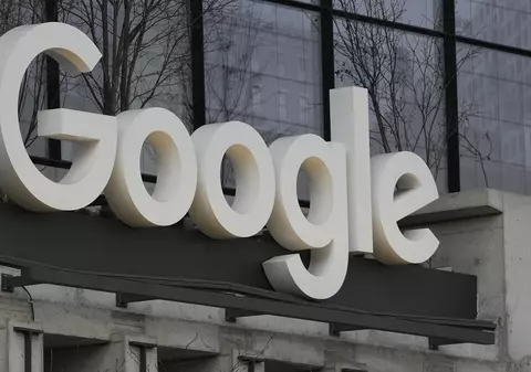 Google a publicat accidental 2.500 de pagini de documentație tehnică pentru motorul său de căutare. Cum funcționează algoritmul