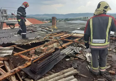 Despăgubiri de peste 25,5 milioane de lei plătite de asigurători în 2023 pentru locuințele afectate de furtuni