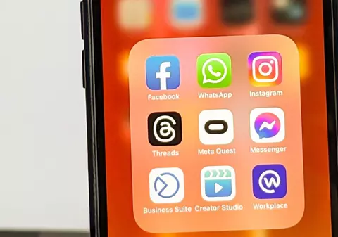 Un bărbat vrea să dea în judecată Apple, după ce mesaje aparent „șterse” au dezvăluit că își înșela nevasta. Ce sumă cere