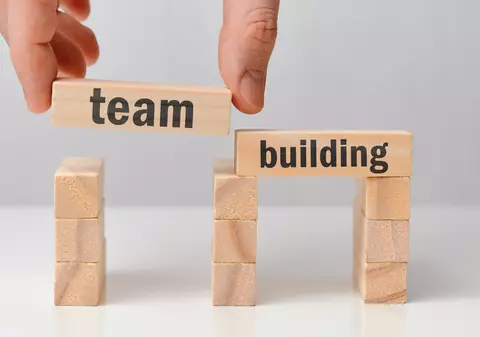 Idei de jocuri de teambuilding