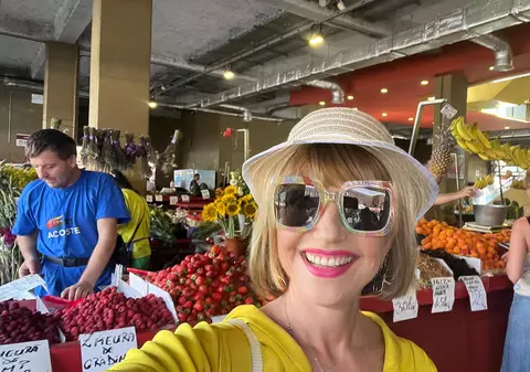 Cum a apărut Marina Almășan în Piața Obor din București. „Câțiva fani m-au recunoscut chiar și așa, camuflată”