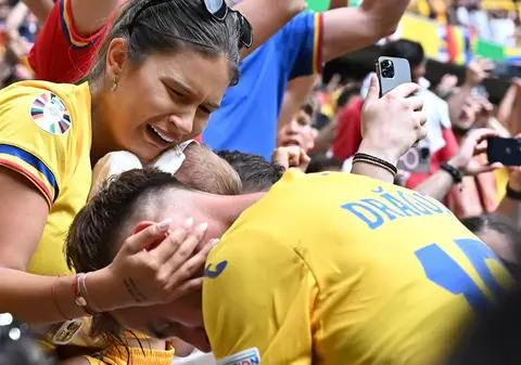 România-Ucraina 3-0: cum arată iubirea când e colorată în galben