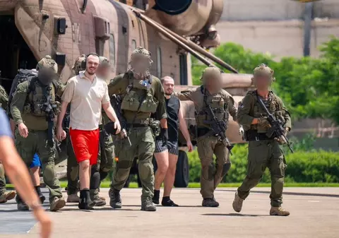 Mărturia familiei unuia dintre ostaticii salvați recent din Gaza. Era „foarte speriat”. „I s-a spus că Israelul vrea să îl omoare”