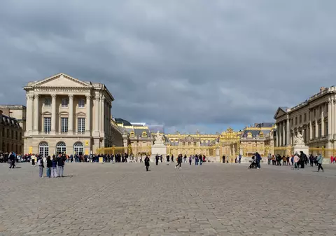 Incendiu la Palatul Versailles, care va găzdui evenimente în cadrul Jocurilor Olimpice | VIDEO