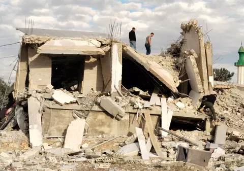 Cel puţin 4 morţi şi 120 de răniţi în Iran, într-un cutremur de magnitudine 5. Salvatorii caută supraviețuitori sub dărâmături