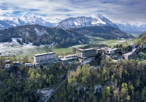 Resortul Bürgenstock, locul din Elveția unde liderii lumii discută despre pacea în Ucraina, baricadat și cu sârmă ghimpată. Cum arată zona - FOTO