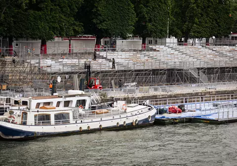 De ce amenință parizienii că își vor face nevoile în râul Sena. Avertismentul vine cu o lună înainte de Jocurile Olimpice de la Paris