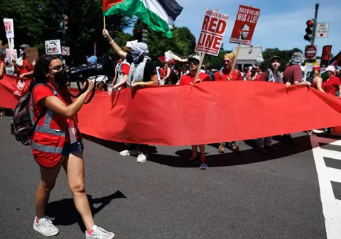 Manifestație pro-palestiniană la Washington. Mii de oameni au scandat împotriva lui Joe Biden: „Noi suntem linia roșie”