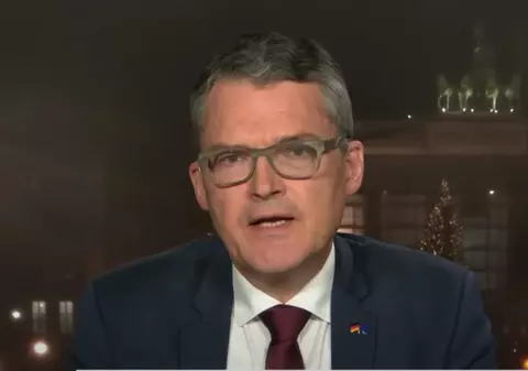 Un deputat german care susține Ucraina a fost atacat la un eveniment de campanie. Agresorul l-a acuzat că e „pus pe război”