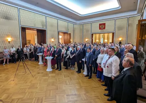 Diana Șoșoacă, din nou la Ambasada Rusiei, unde trimisul special al Moscovei a vorbit despre „expansiunea neocolonială” a statelor NATO şi UE