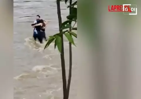 Trei tineri cu origini românești au fost luați de apele unui râu în Italia, scrie presa italiană. Autorităţile nu au confirmat cetăţenia lor. Ce spune MAE