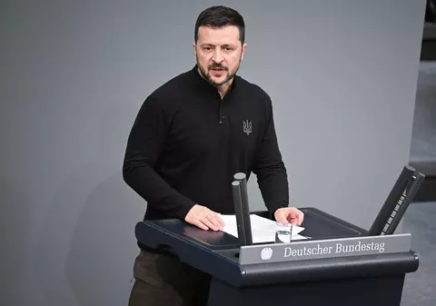 Volodimir Zelenski, discurs în Bundestag: „Vremea compromisurilor a trecut, Putin ne-a ars orașele”