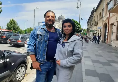 Adriana Bahmuțeanu și George Restivan s-au despărțit. Prezentatoarea TV a spus motivul pentru care au ajuns la divorț. „A fost frumos, autentic”