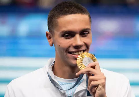 David Popovici, primul sportiv român de la Jocurile Olimpice premiat. Ce cadou va primi din partea lui Ion Țiriac