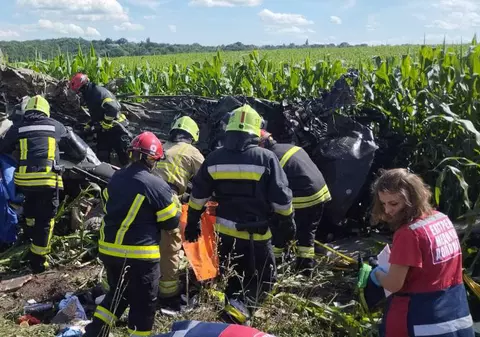 14 persoane, printre care și un copil, au murit într-un grav accident în Ucraina. Medicii încearcă să țină în viață singurul supraviețuitor