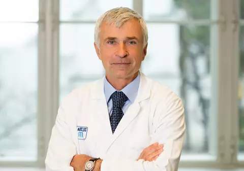 Prof. univ. dr. Walter Klepetko, specialist în transplant pulmonar: „Oricum am lua-o, țigările de orice fel dăunează sănătății organismului”
