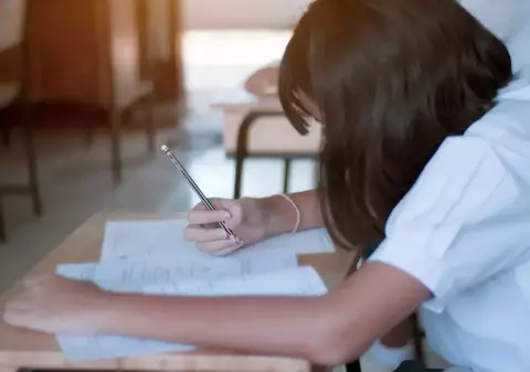 Rata de promovare de la Evaluarea Națională 2024, mai mare cu 0,1% după rezolvarea celor peste 27.000 de contestații