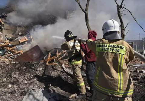 Rușii s-au bombardat singuri. Zeci de bombe glisante au căzut într-o regiune de lângă Ucraina: unele incidente, soldate cu morți și distrugeri