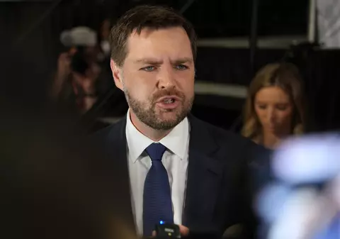 Senatorul republican J.D. Vance acuză „retorica” lui Joe Biden, după tentativa de asasinare asupra lui Trump