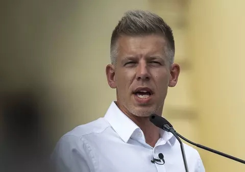 Liderul opoziţiei din Ungaria, Peter Magyar, s-a dus la Kiev cu ajutoare după bombardarea spitalului de copii. Critici la adresa călătoriilor lui Viktor Orban