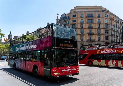 Românii din Spania vor putea obține dubla cetățenie până la finalul anului, promite Marcel Ciolacu