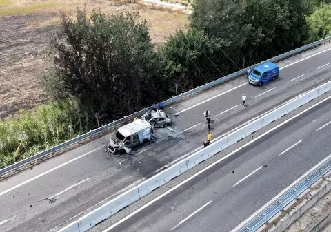 Jaf ca-n filme în apropierea oraşului italian Brindisi. Hoți înarmați au furat 3 milioane de euro dintr-o mașină de transport valori