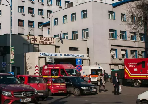 Profesorul acuzat de viol de la Colegiul Sava din București, internat în stare gravă, după ce a încercat să se sinucidă