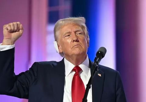 Donald Trump a acceptat nominalizarea republicană pentru funcția de președinte al SUA: „Nu ar fi trebuit să fiu aici în seara asta”