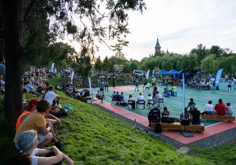 Societate angajată să organizeze un turneu de baschet finanțat de Primăria Timișoara, anunțată ca parteneră înainte să existe: „Avea denumirea luată, era în curs de înființare”  