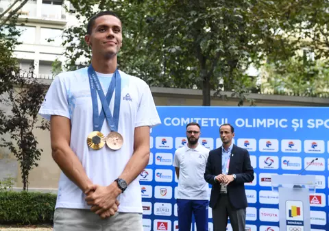 David Popovici, după ce a câștigat două medalii la Paris înotând răcit: „Nu ştiu dacă am avut COVID, pentru că nu m-am testat”