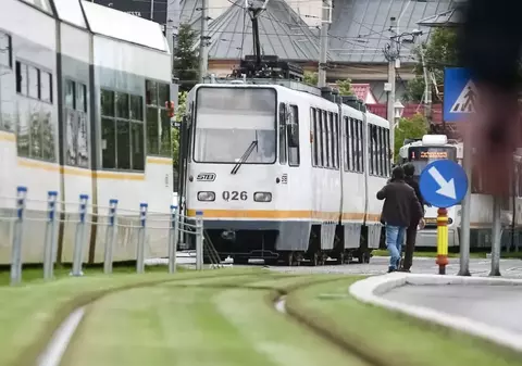 Un băiat de 13 ani dintr-un centru de plasament este autorul atacului cu cuţitul dintr-un tramvai din Bucureşti