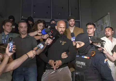 Cum a motivat Tribunalul București lăsarea în libertate a fraților Tate: Nu au fost aduse motive suficiente din care să reiasă „pericolul concret”