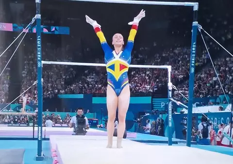 Echipamentul gimnastelor române de la Jocurile Olimpice, ironizat pe rețelele sociale: „Parcă fac reclamă la Lidl”