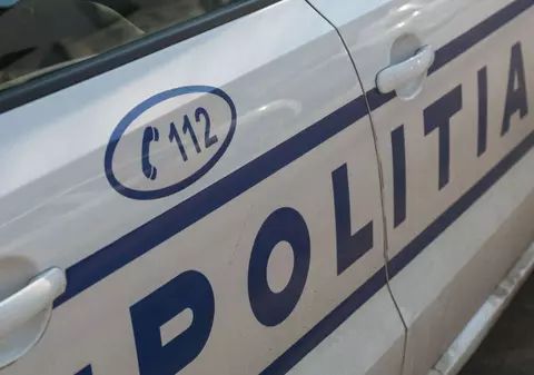 Bărbat arestat preventiv după ce a amenințat trei polițiști cu un cuțit. A fost prins după o urmărire în trafic prin București