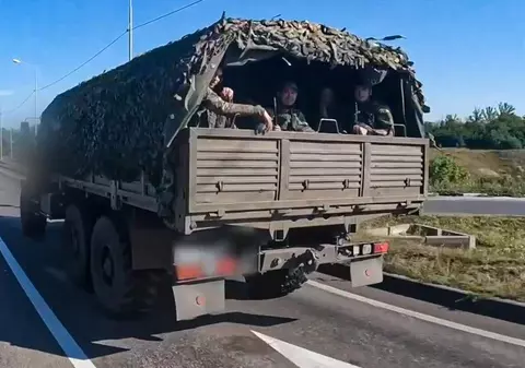 Rusia a luat 5.000 de soldați din Ucraina ca să apere Kursk, dar are nevoie de 20.000 pentru a respinge atacul ucrainean, scrie WSJ. Câți militari folosește Kievul pentru ofensivă