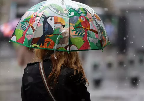 Alertă de furtuni și vijelii în estul Munteniei și zona litoralului. Se anunță ploi și la București