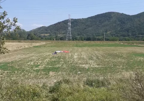 Parapantist rănit grav, după o aterizare forţată în Hunedoara