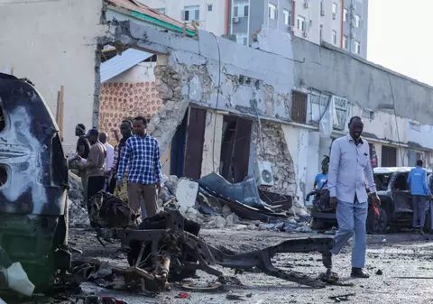 Atac la un restaurant de pe o plajă din capitala Somaliei. Peste 30 de oameni au murit