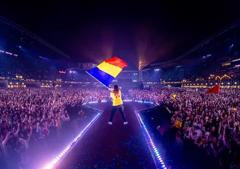 Salvatore Ganacci a purtat un tricou al echipei naționale de fotbal a României la UNTOLD 2024. 120.000 de fani s-au distrat în a treia zi de festival