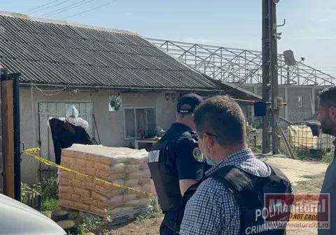 Ucrainean găsit împuşcat în cap, cu o armă de vânătoare alături, lângă Dorohoi