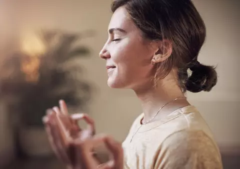 Yoga pentru față - ce este și cum ne ajută tenul