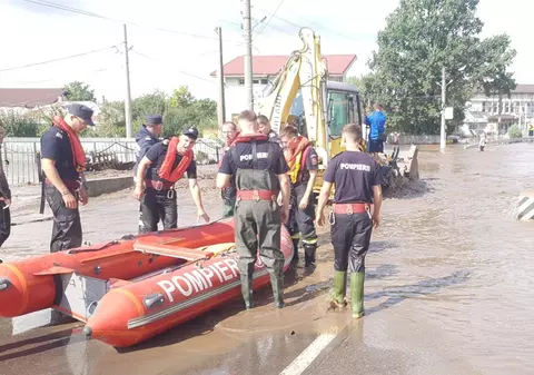 Cursuri suspendate în 41 de şcoli din Galaţi, din cauza inundațiilor. Lista unităţilor de învățământ care sunt închise în perioada 16-20 septembrie