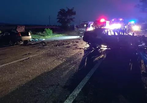 Doi tineri au murit pe loc și alți doi au fost răniți într-un accident grav pe DN2, în județul Bacău