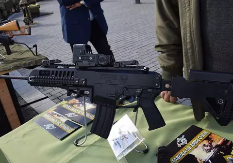 Proiectele-fantomă ale industriei autohtone de armament. Generalul (r) Virgil Bălăceanu: „Vorbim despre fonduri foarte mari”