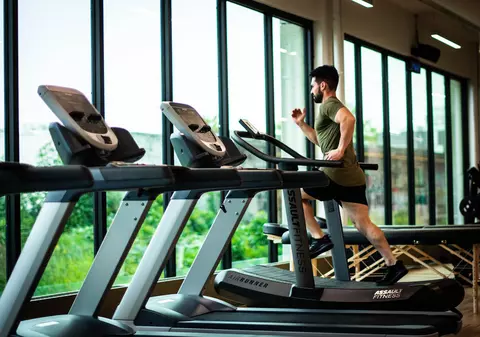 Când este cel mai bun moment din zi pentru a cumpăra de Black Friday? Perioadele optime pentru a găsi cele mai bune oferte la produsele dedicate pasionaților de fitness