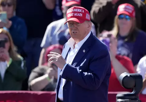 Donald Trump refuză provocarea Kamalei Harris pentru o nouă dezbatere: „Prea târziu, votul a început”