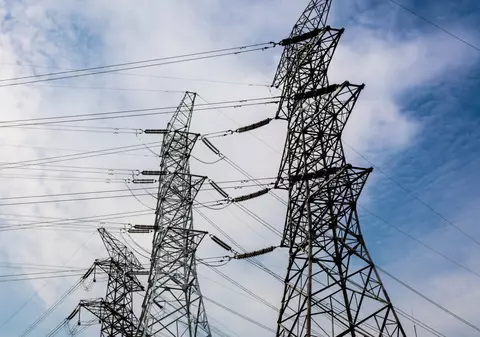 Statul ar putea fi obligat să restituie 50 de miliarde de lei, după ce a suprataxat producătorii de energie, gaze și petrol din România