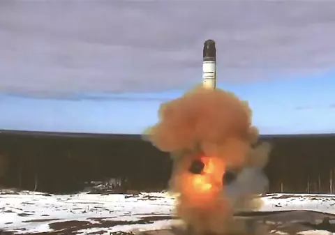 Satan II, superracheta lui Putin, a eșuat și a distrus poligonul de testare. Imagini din satelit