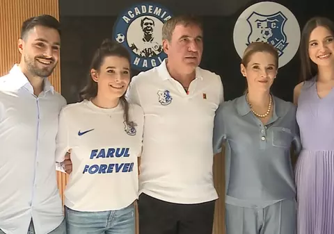 Kira Hagi l-a prezentat oficial părinților pe viitorul ei soț, Thomas Ferfelis. Cum a apărut fata lui Gică Hagi alături de logodnic și de viitoarea soacră